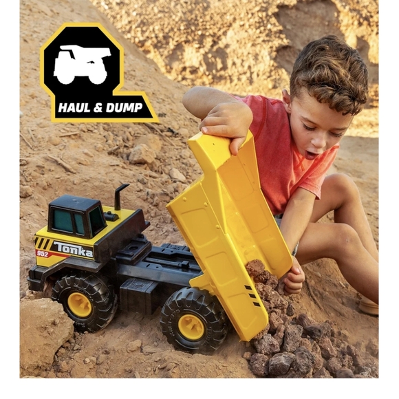 Tonka Steel Classics Dump Truck - Yellow and Black Large 17" - Picture 3 of 14